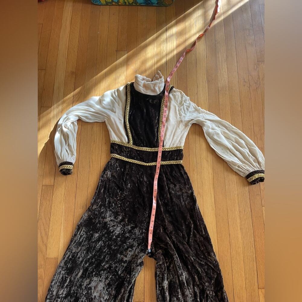 70s Vintage Brown Velvet Jumpsuit - Picture 7 of 12